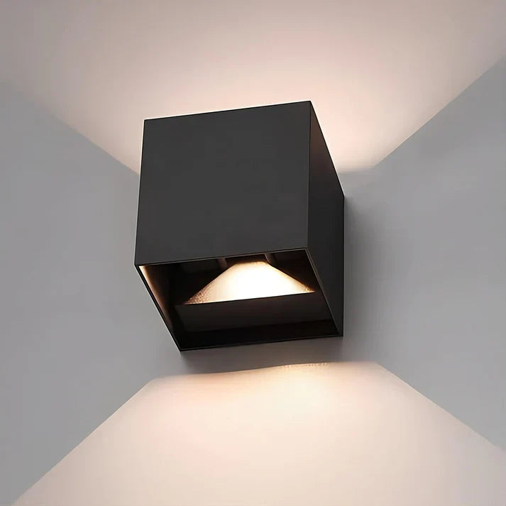 Wandlamp met Bewegingssensor voor Stijlvolle Verlichting SEREIN Zwart