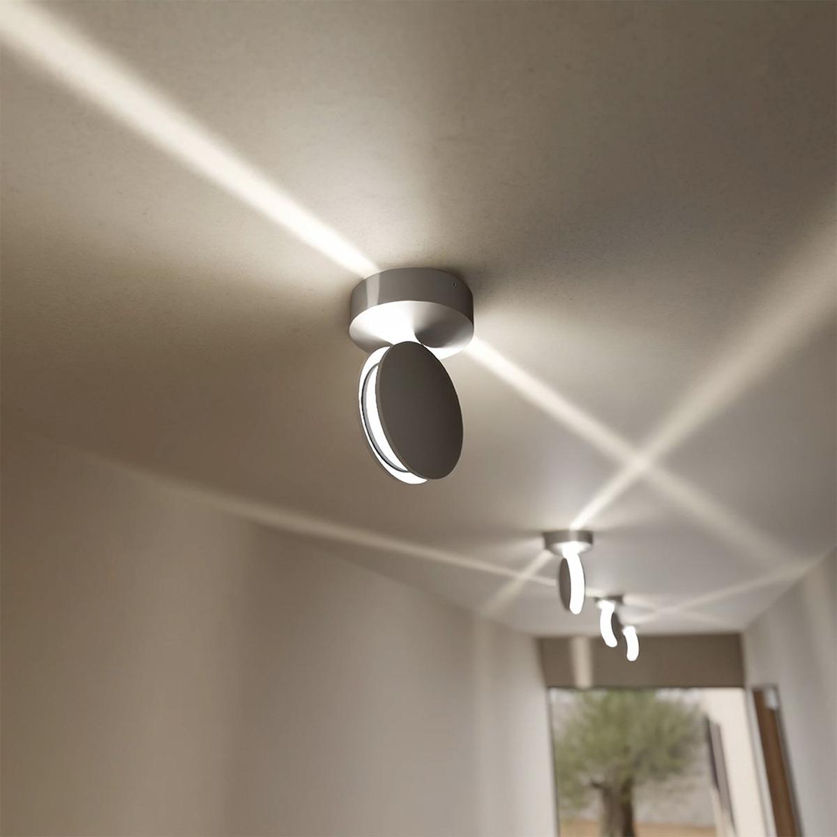 360 Graden LED Verlichtingsspot Met Afstandsbediening Kleurrijk