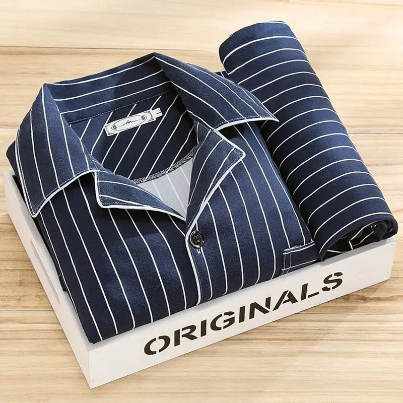 Pyjama set met overhemd en knoopsluiting