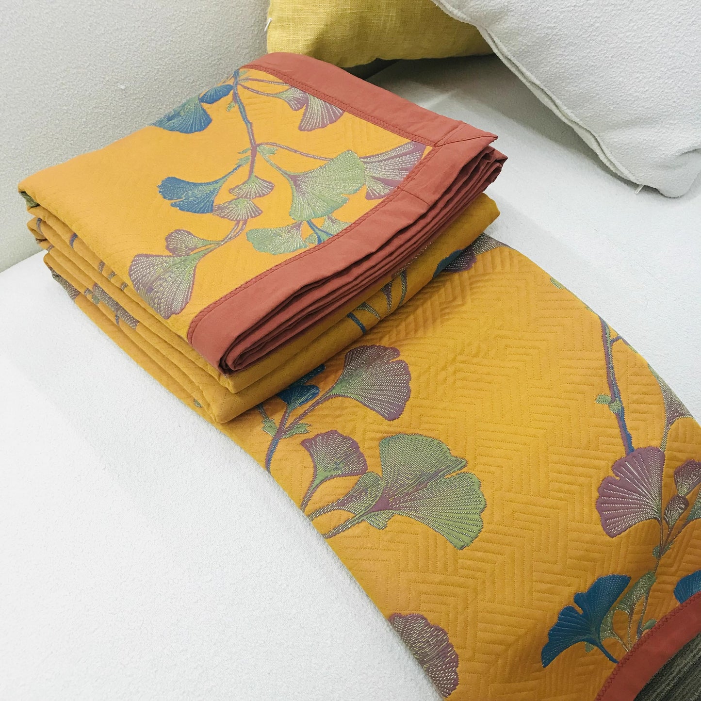 Ginkgo Blad Jacquard Katoenen Omkeerbare Dekbed Quilts SEREIN