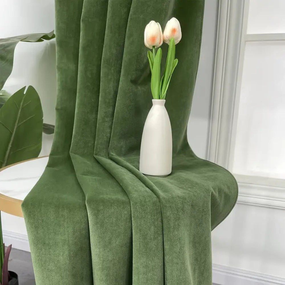Luxe Grasgroene Fluwelen Gordijnen – Zachte Raamdecoratie voor Slaapkamers en Woonkamers