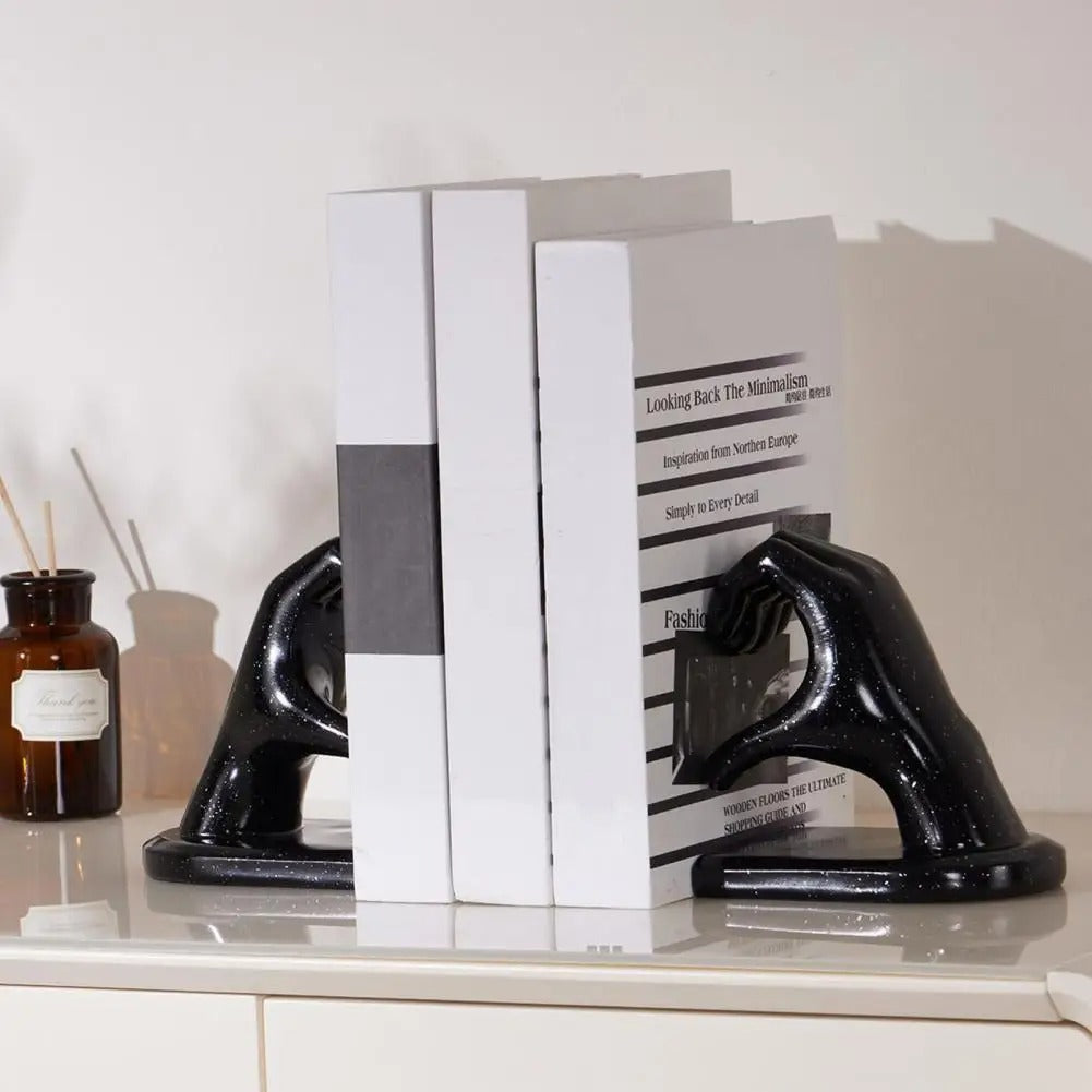 Liefdesgebaar Boekensteun Elegante Harssculptuur Hart Hand