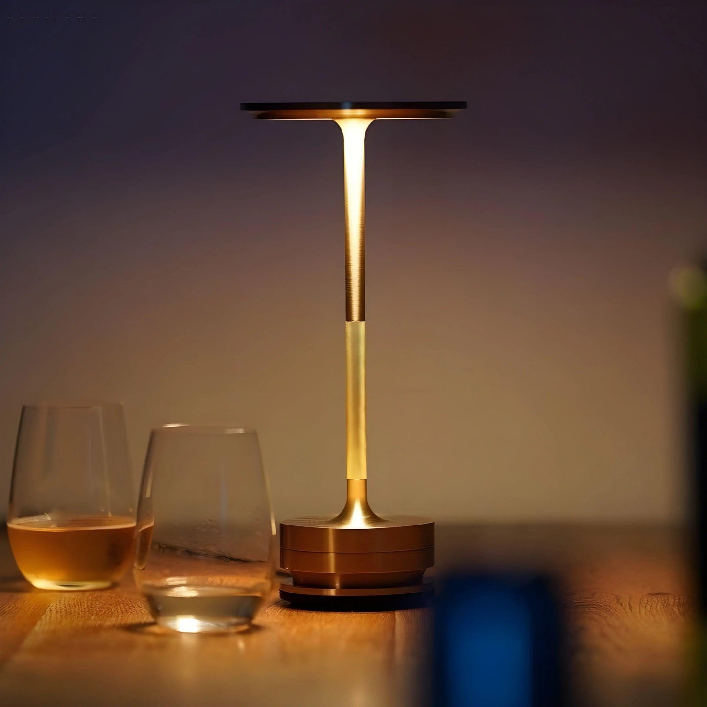 Ambian Nachtlamp - Elegante Draadloze Nachtlamp - Tafellamp zonder kabel Goud
