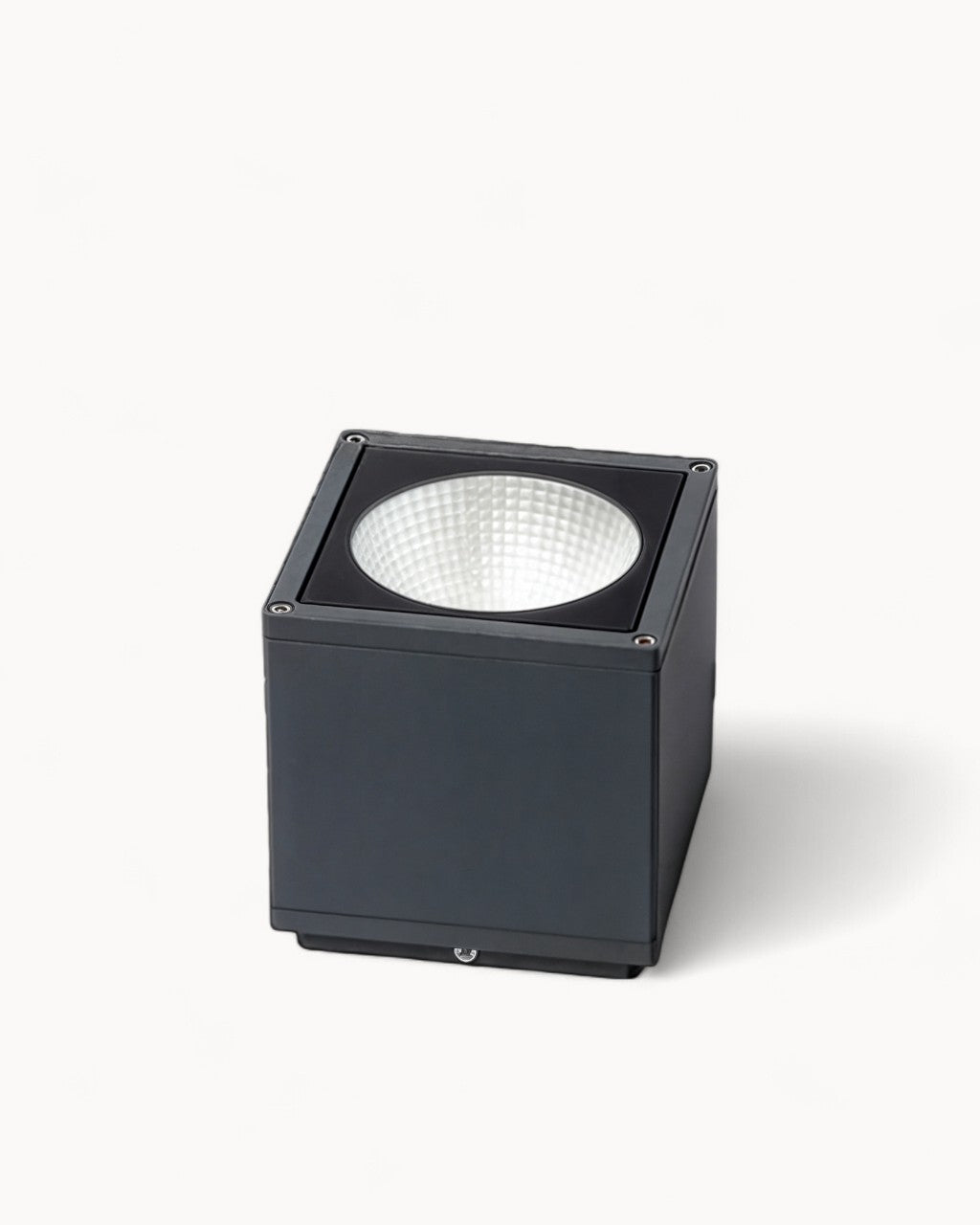 Luma Orb Plafondlamp - Modern Design - Zwart Metaal - Binnen Buitenruimte - Voor Woon en Slaapkamer - IP65