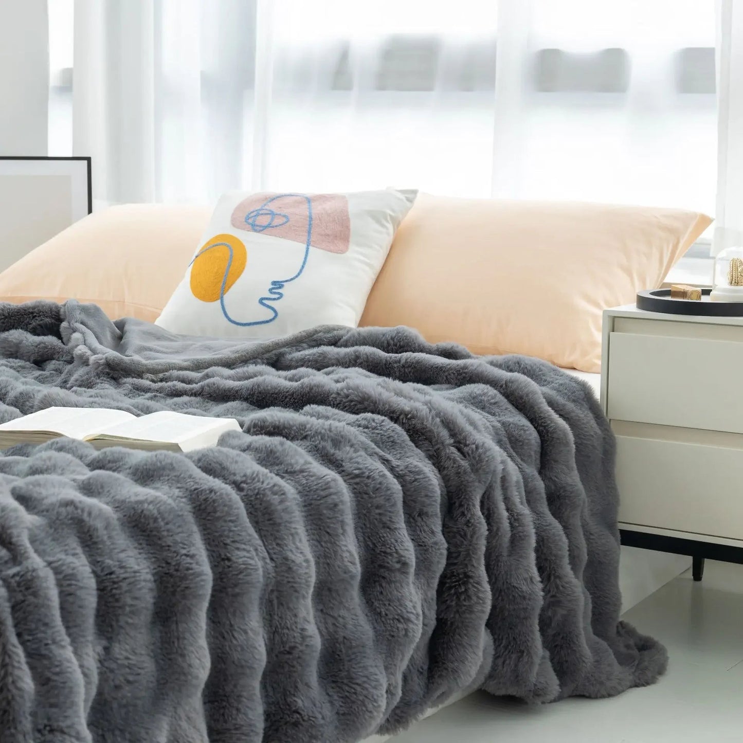 Dubbelzijdige Imitatiebont Deken Voor Luxe Comfort Grijs