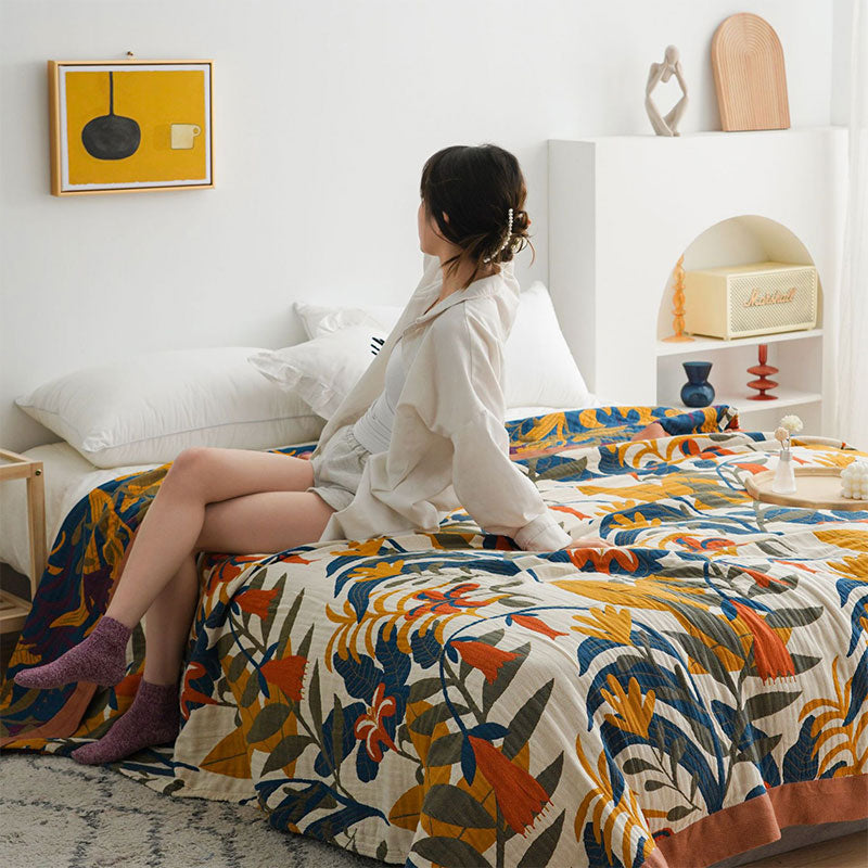 Omkeerbare Katoenen Quilt Met Gouden Bloemenprint
