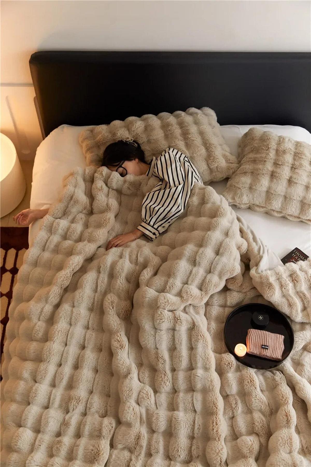 Zachte Pluche Deken Machinewasbaar Voor Warmte En Comfort Beige