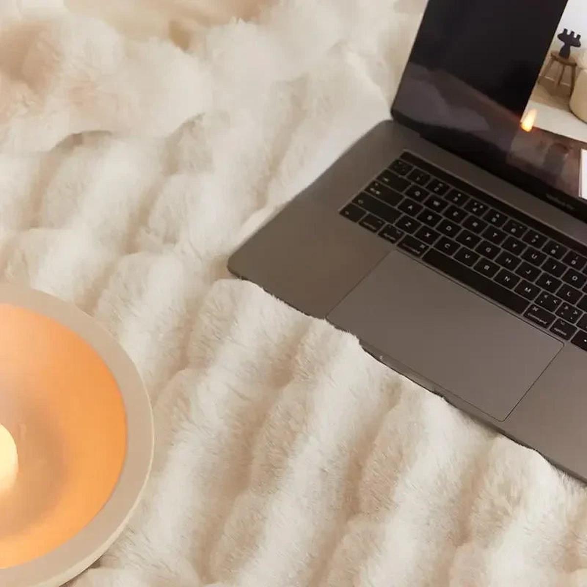 Zachte Pluche Deken Machinewasbaar Voor Warmte En Comfort