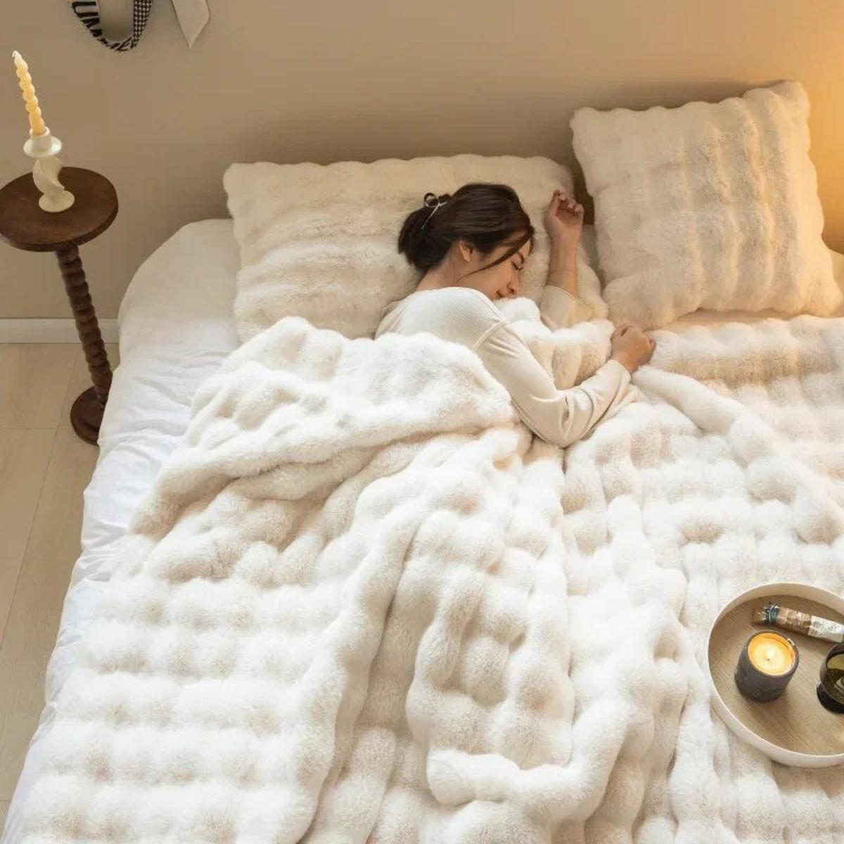 Zachte Pluche Deken Machinewasbaar Voor Warmte En Comfort Wit