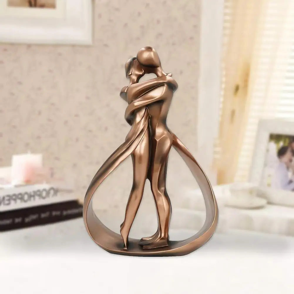 Decoratief Beeldhouwwerk Van Omhelzende Figuren Elegante