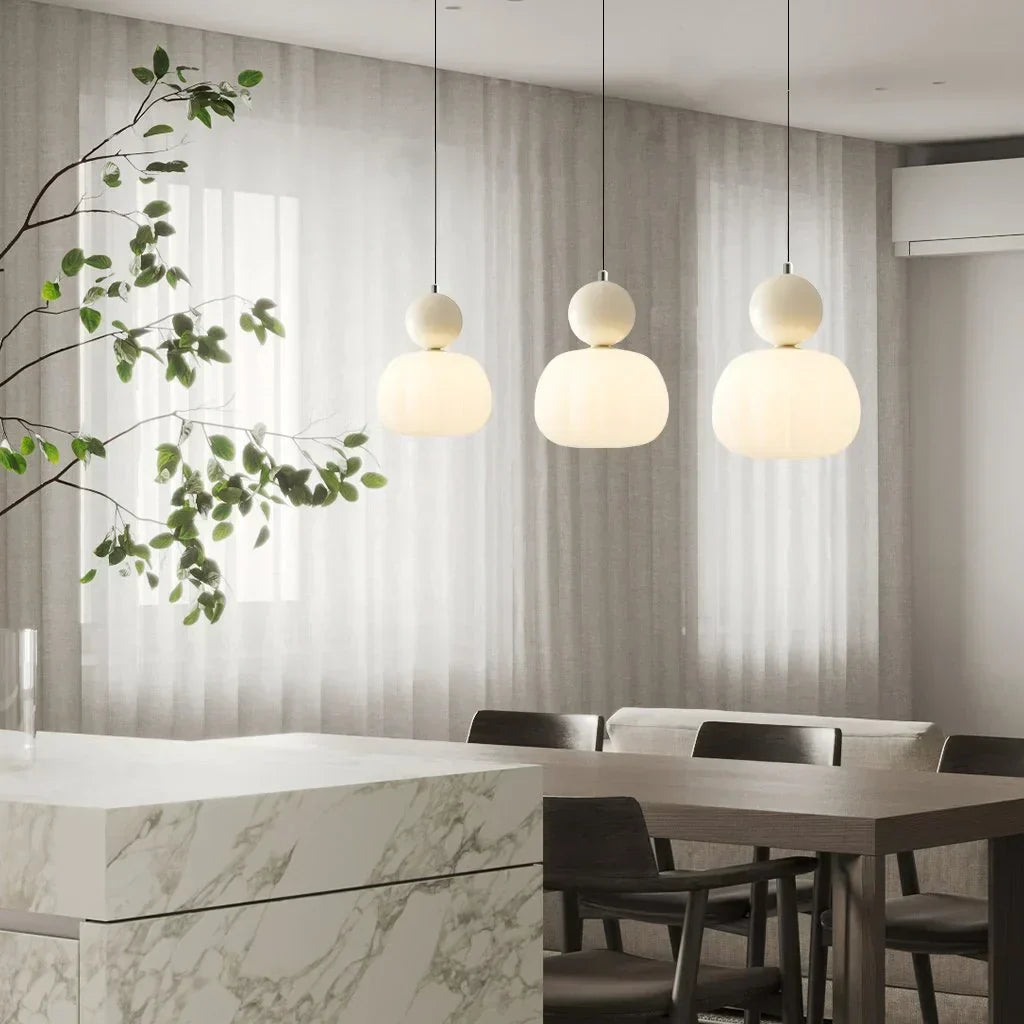 Hanglamp Tijdloze Art Deco Warm Licht Sfeerversterker Drie Hoofden Beige