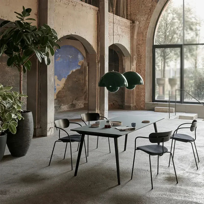 Hedendaagse Hanglamp Met Kleurrijk Design En Energiezuinig