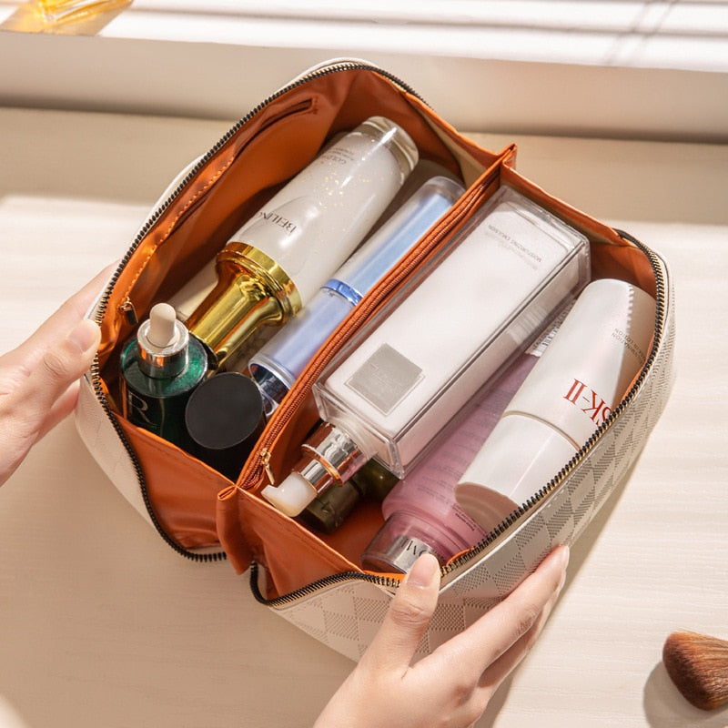 Luxe Geruite Make Up Tas Met Ruime Organisatie Voor Reis