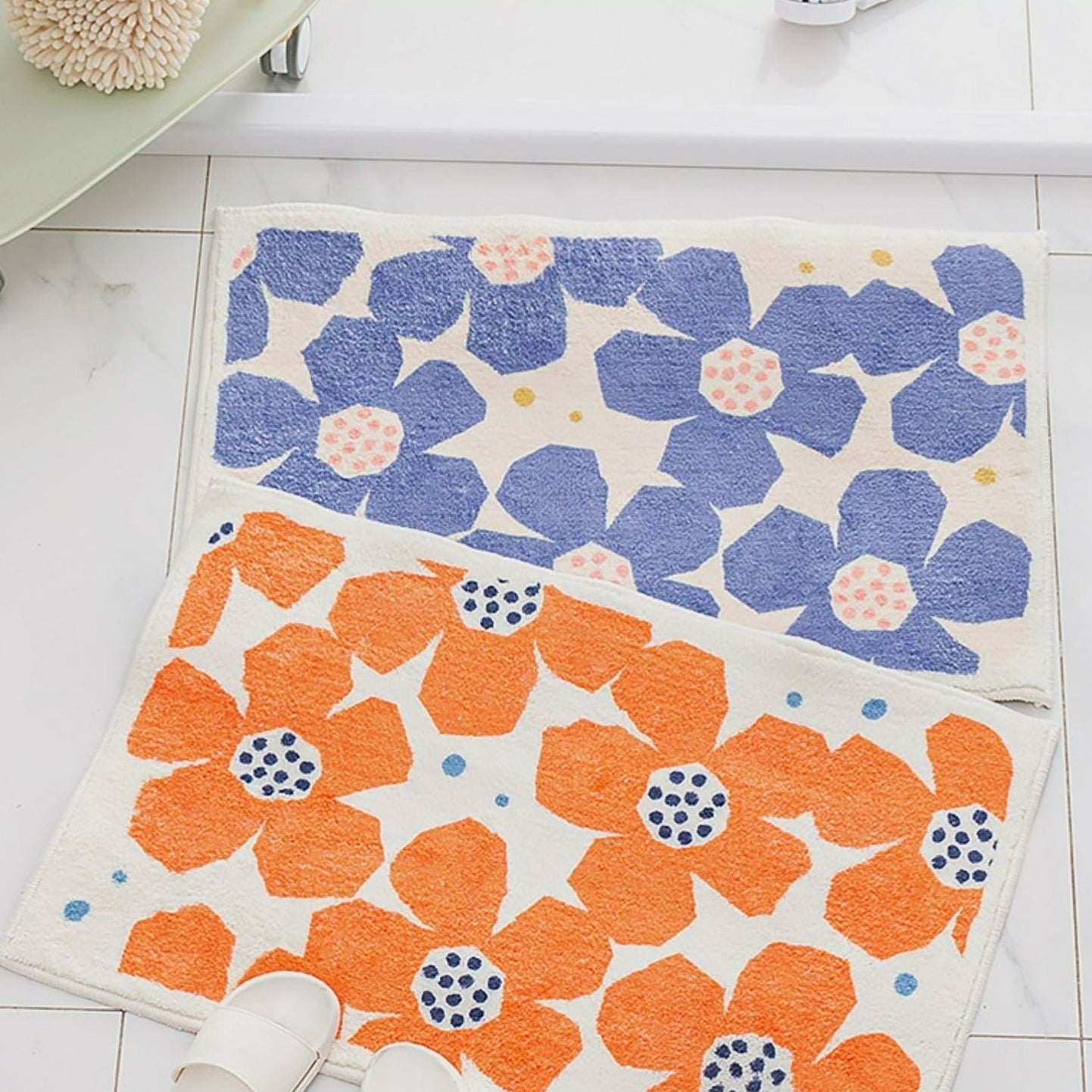 Retro Bloemenbadmat In Zes Levendige Kleuren Voor Badkamer