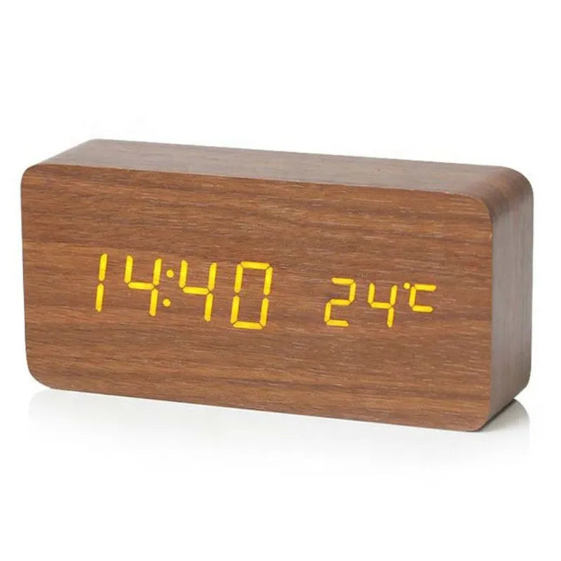 Digitale Houten Wekker Met LED Display En Modern Ontwerp Bruin