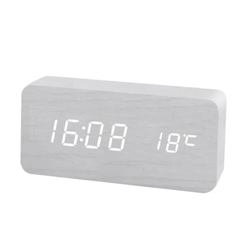 Digitale Houten Wekker Met LED Display En Modern Ontwerp Wit