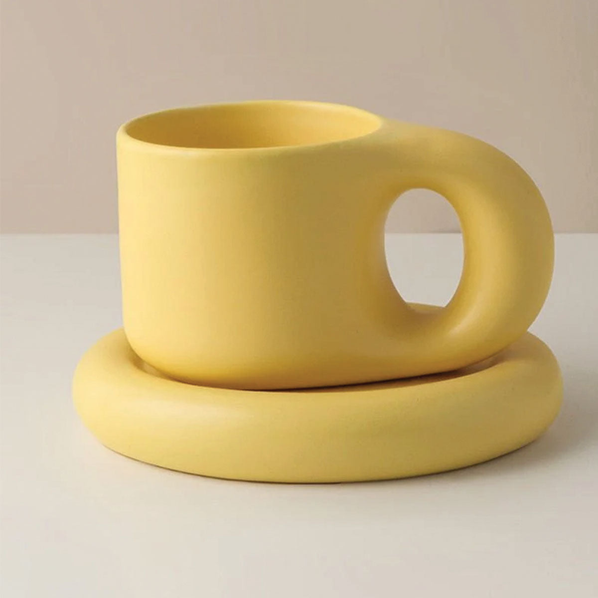 Chunky Keramische Espresso Beker voor Comfort en Stijl Geel