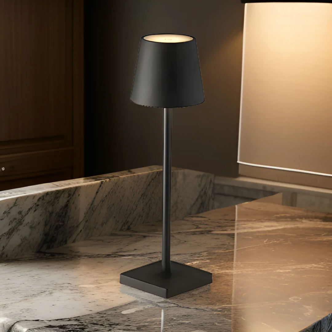 Draadloze Oplaadbare Tafellamp met Touchbediening – Scandinavisch Design, Waterdicht en Energiezuinig Zwart