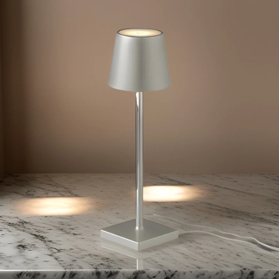 Draadloze Oplaadbare Tafellamp met Touchbediening – Scandinavisch Design, Waterdicht en Energiezuinig