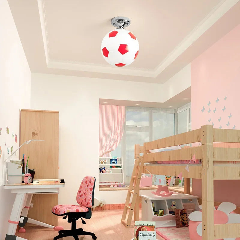 Voetbal LED Plafondlamp Dimbaar Voor Een Vrolijke Kinderkamer Voetbal rood