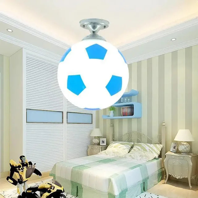 Voetbal LED Plafondlamp Dimbaar Voor Een Vrolijke Kinderkamer Blauw voetbal