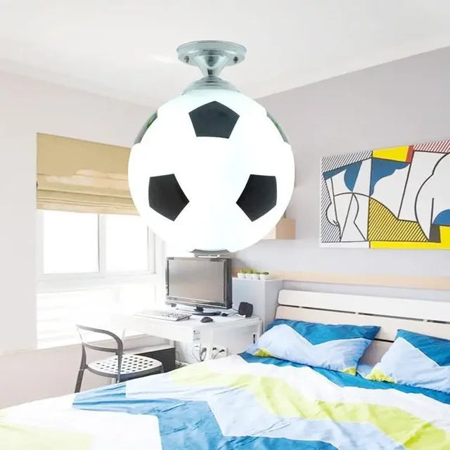 Voetbal LED Plafondlamp Dimbaar Voor Een Vrolijke Kinderkamer