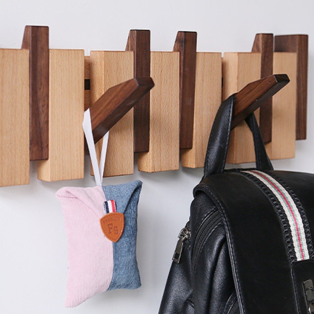 Handgemaakte Piano Coatrack | Luxe Wand Kapstok Design Walnoot & Beukenhout