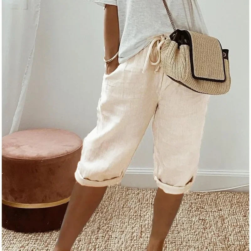 Korte Damesbroek - Comfort en Stijl voor de Zomer Beige