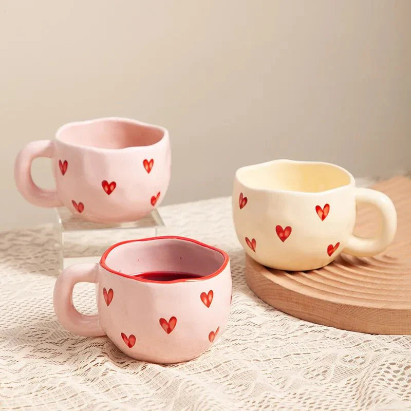 Keramische koffiekop met roze hart
