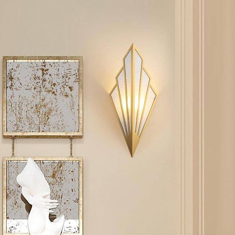 Design Triangulaire LED Wandlamp Van Gekleurd Metaal