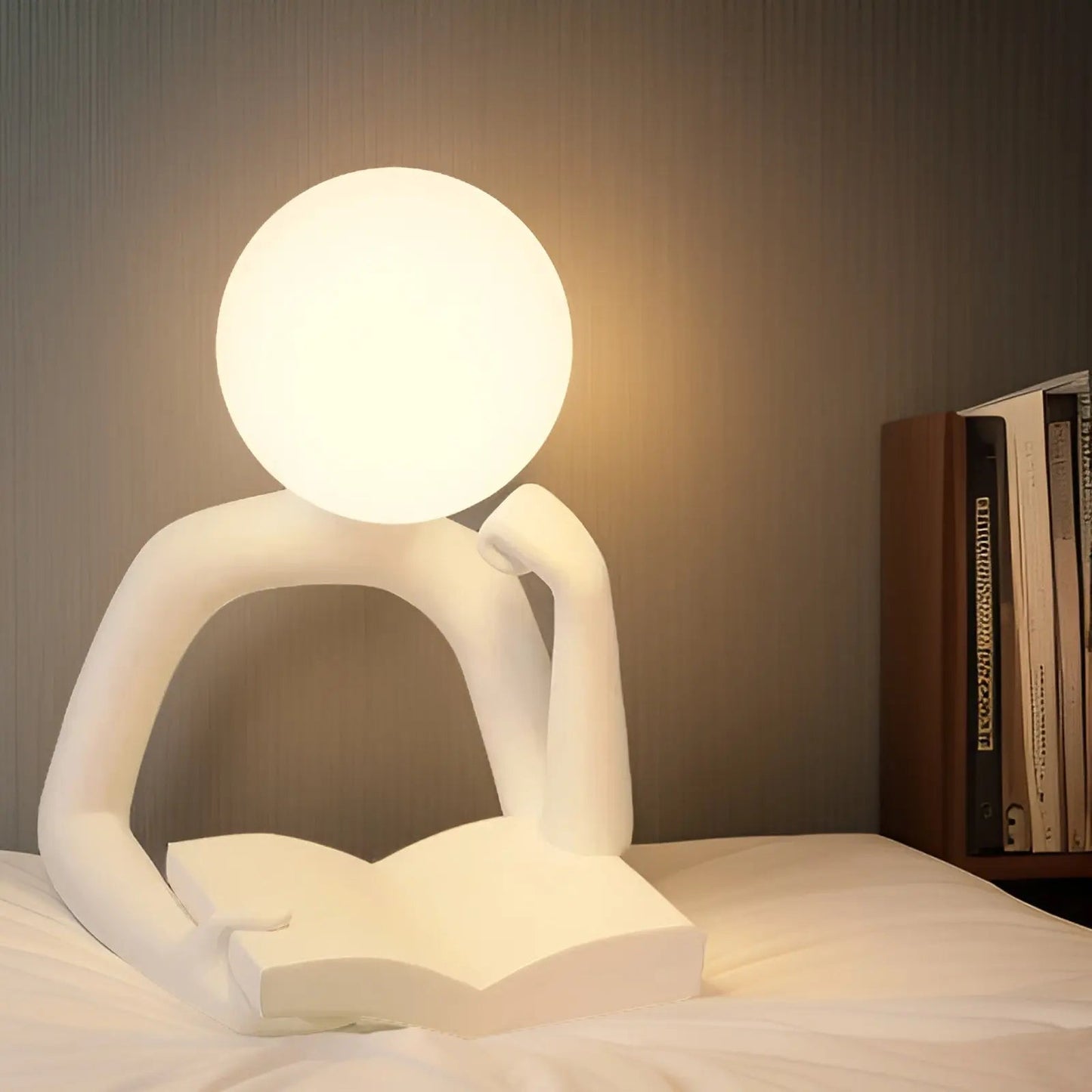 Amanti 'Thinker' Esthetische Maan Sculptuur Nachtlamp voor Sfeervolle Verlichting
