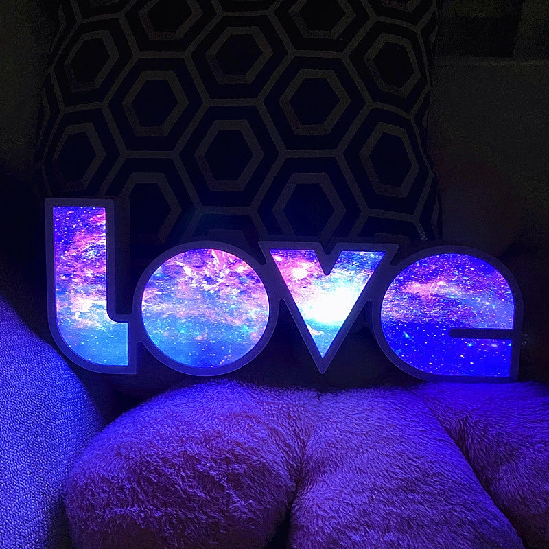 Art Deco Love LED Tafellamp – Waterdichte Romantische Gloed SEREIN F Wit Licht (5000K) 4.5V