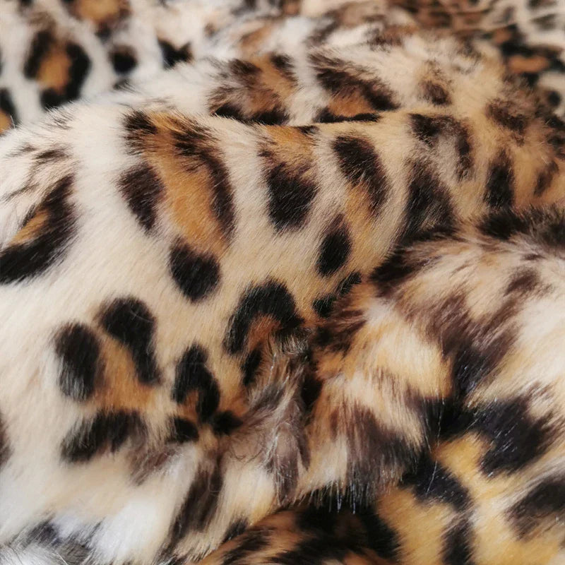 Buenta - Luipaardprint Faux Fur Deken voor Luxe Comfort