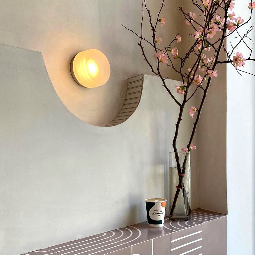 Mystic - Dimple Flush Mount Wandlamp