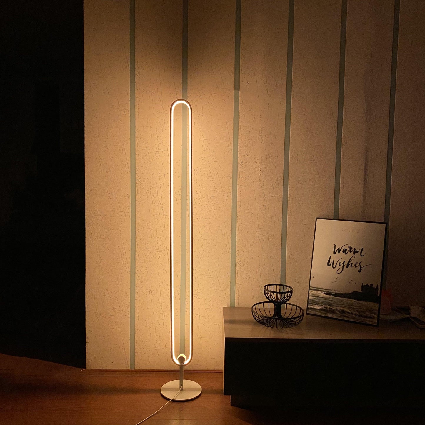 Infinity Staande LED Vloerlamp voor Elegante Interieurs