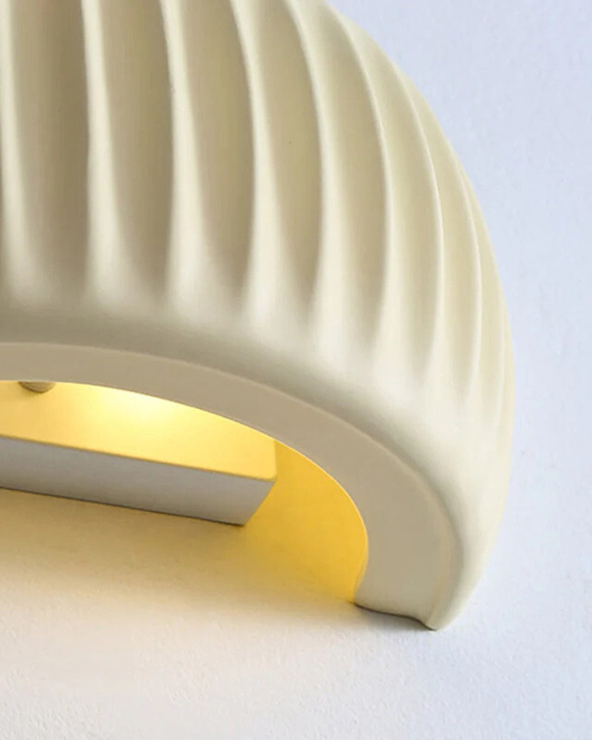 HUE - Soleil Wandlamp met Golfvormige Design
