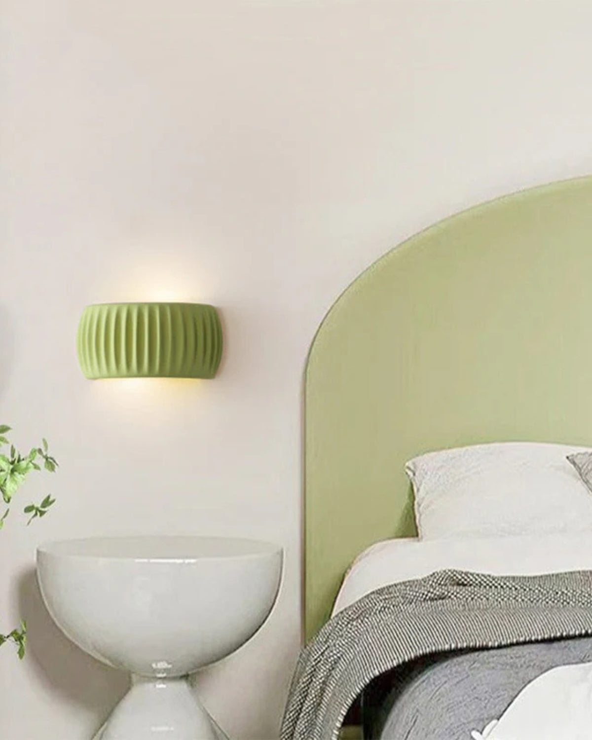 HUE - Soleil Wandlamp met Golfvormige Design