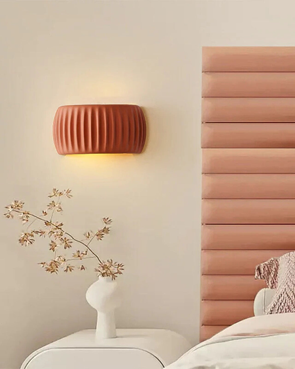 HUE - Soleil Wandlamp met Golfvormige Design