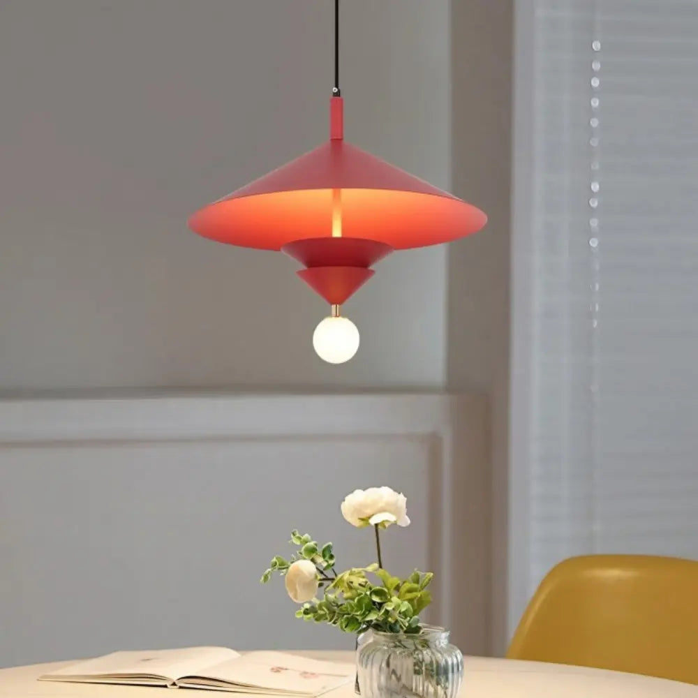 Lys & Ro - Hoedvormige Metalen Hanglamp met Minimalistisch Design