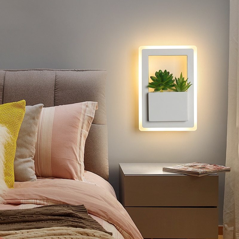 Moderne Witte LED Wandlamp met Plantdesign – Stijlvolle Verlichting