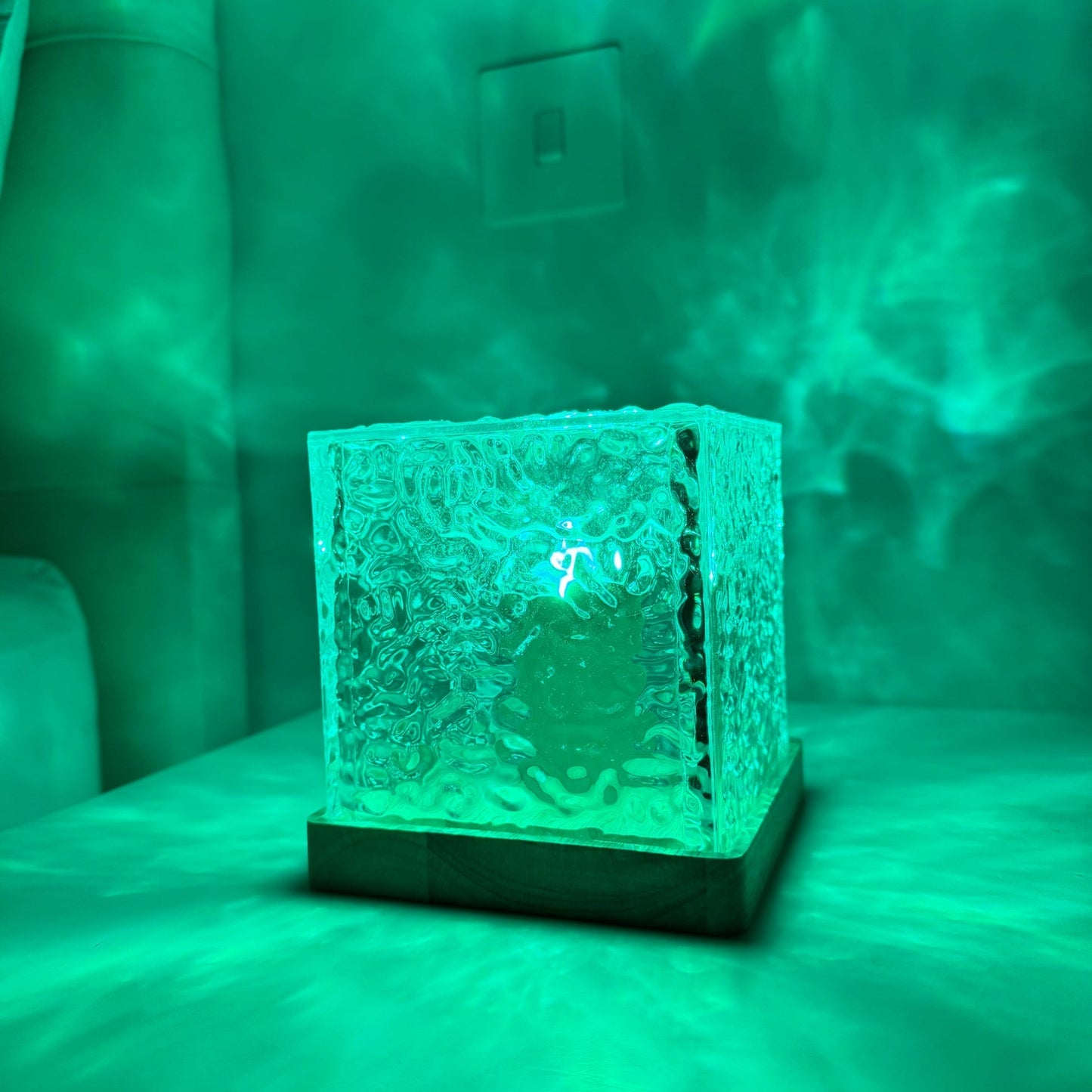 Nørdix - Noordlicht Lamp met Hout en 16 Kleuren Opties