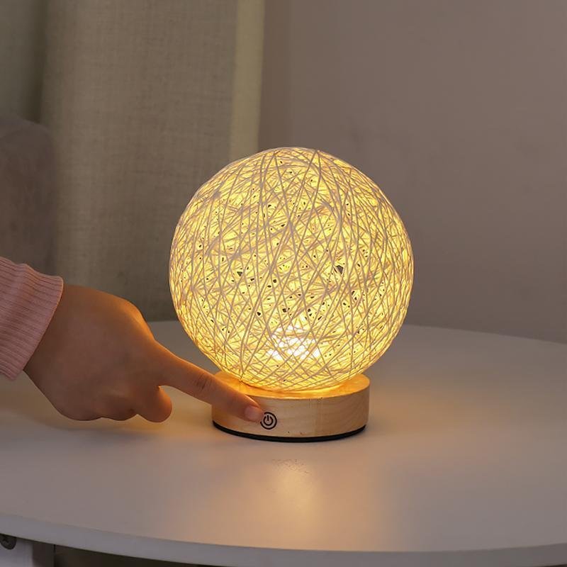 Solace - LED Tafellamp met Rotan Wicker Kap voor Sfeervolle Verlichting