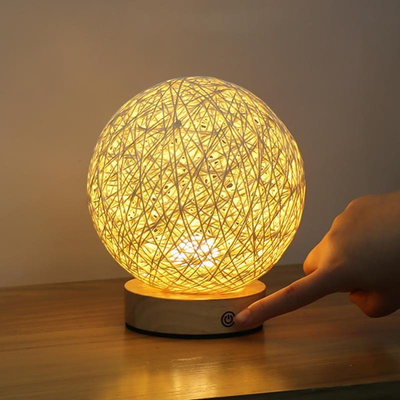 Solace - LED Tafellamp met Rotan Wicker Kap voor Sfeervolle Verlichting