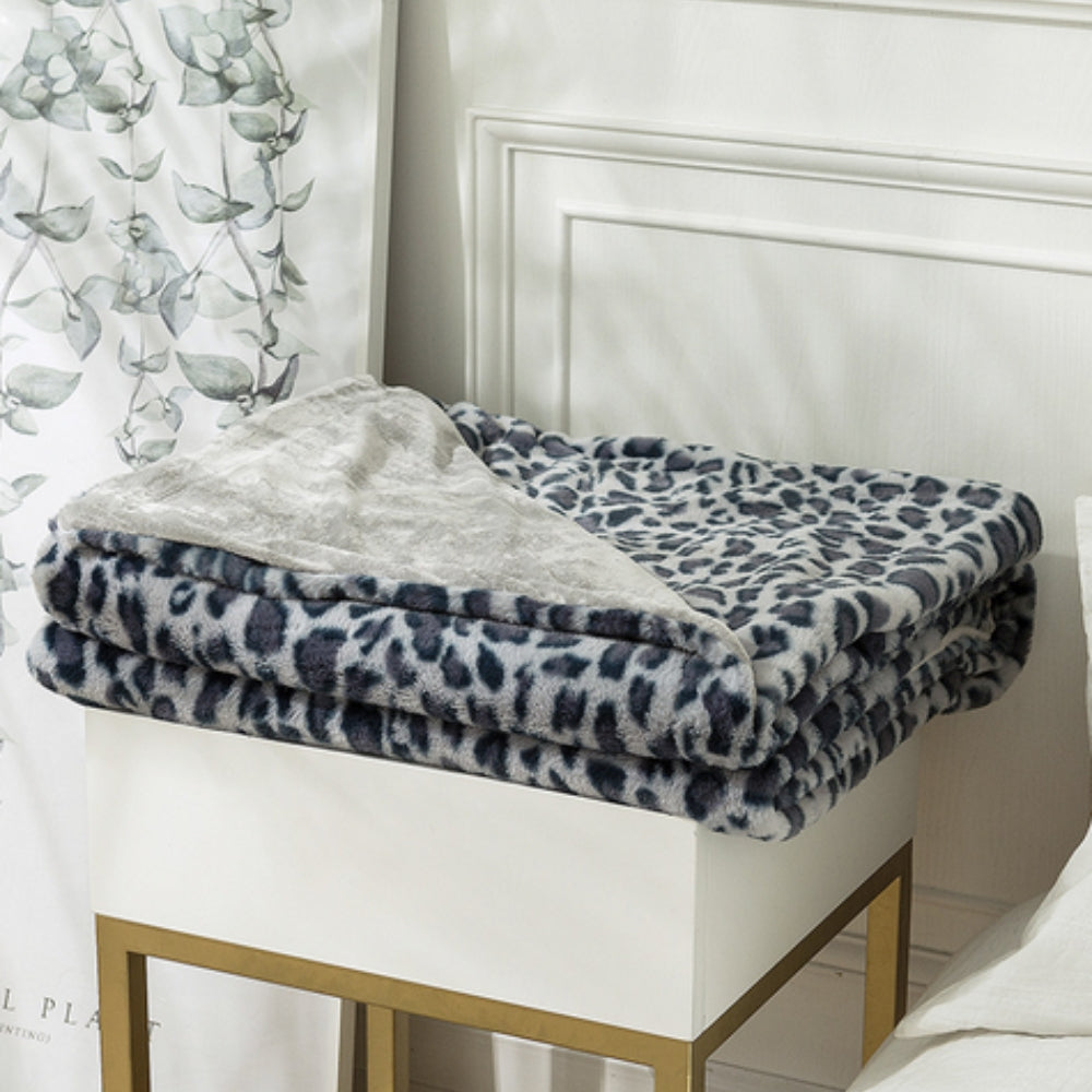 Wild Elegance Luipaardprint Deken Grijze Luipaard