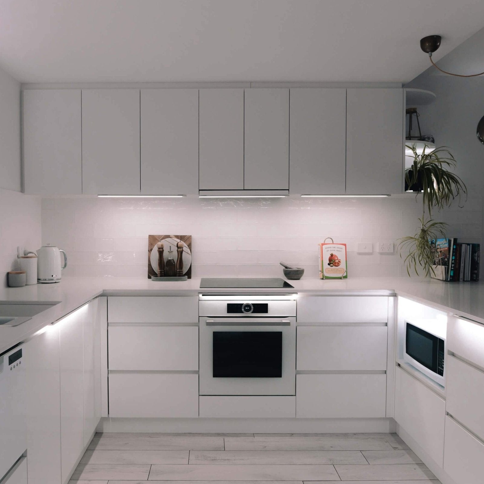 Illuminate - De Draadloze LED-Lampstrips Met Bewegingssensor