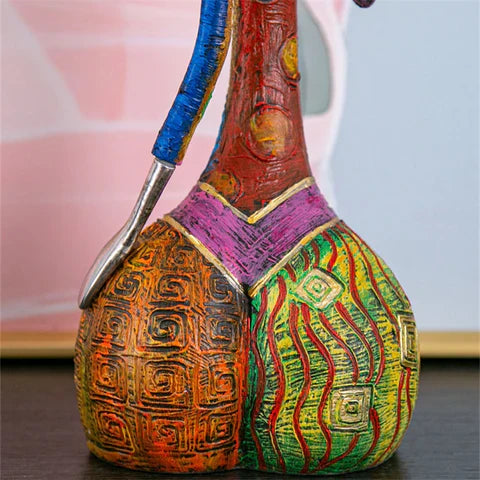 Vrouwenbeeldje Abstracte Kunst Kleurrijk Decoratie
