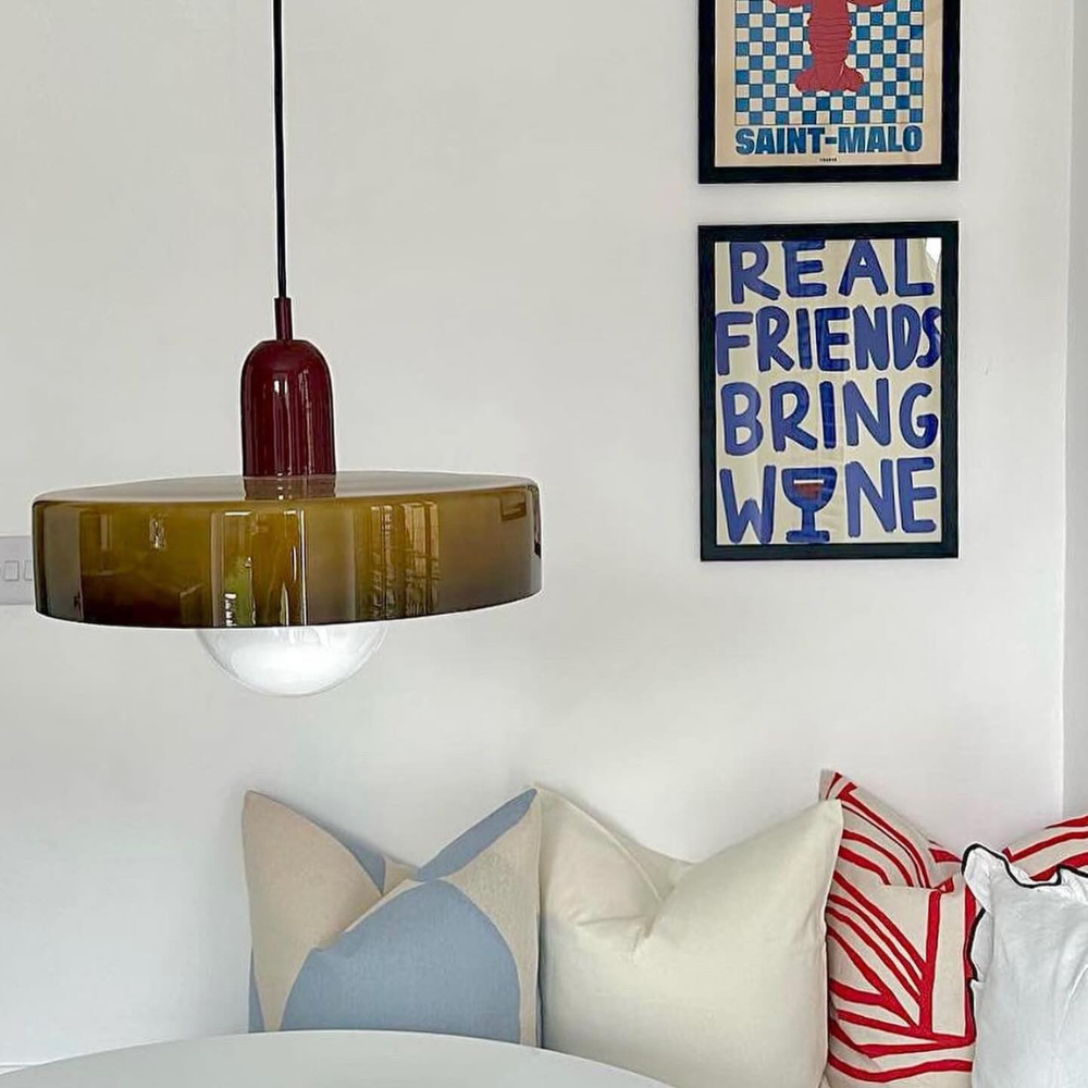 Verstelbare Hanglamp met Verfijnde Schittering – Duurzaam Zwart en Goud, LED Geschikt voor Elke Kamer