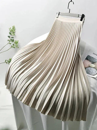 Adōre | Geplooide maxi-rok voor dames – A-lijn & hoge taille beige