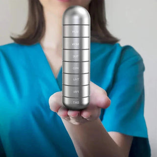 Aluminium pillendoosje voor op reis (7 dagen), inclusief pillenhouder.