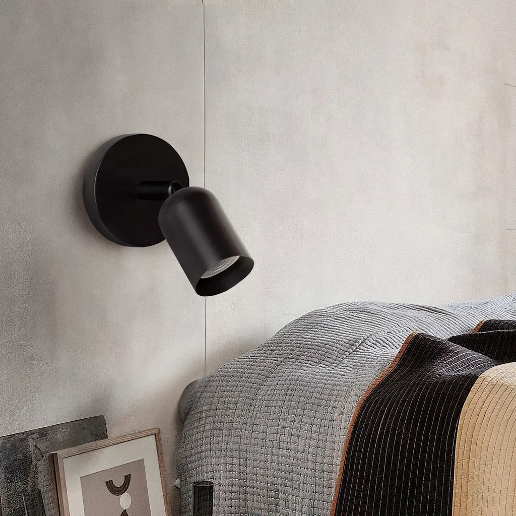 Ares Bauhaus led-wandlamp bij het bed